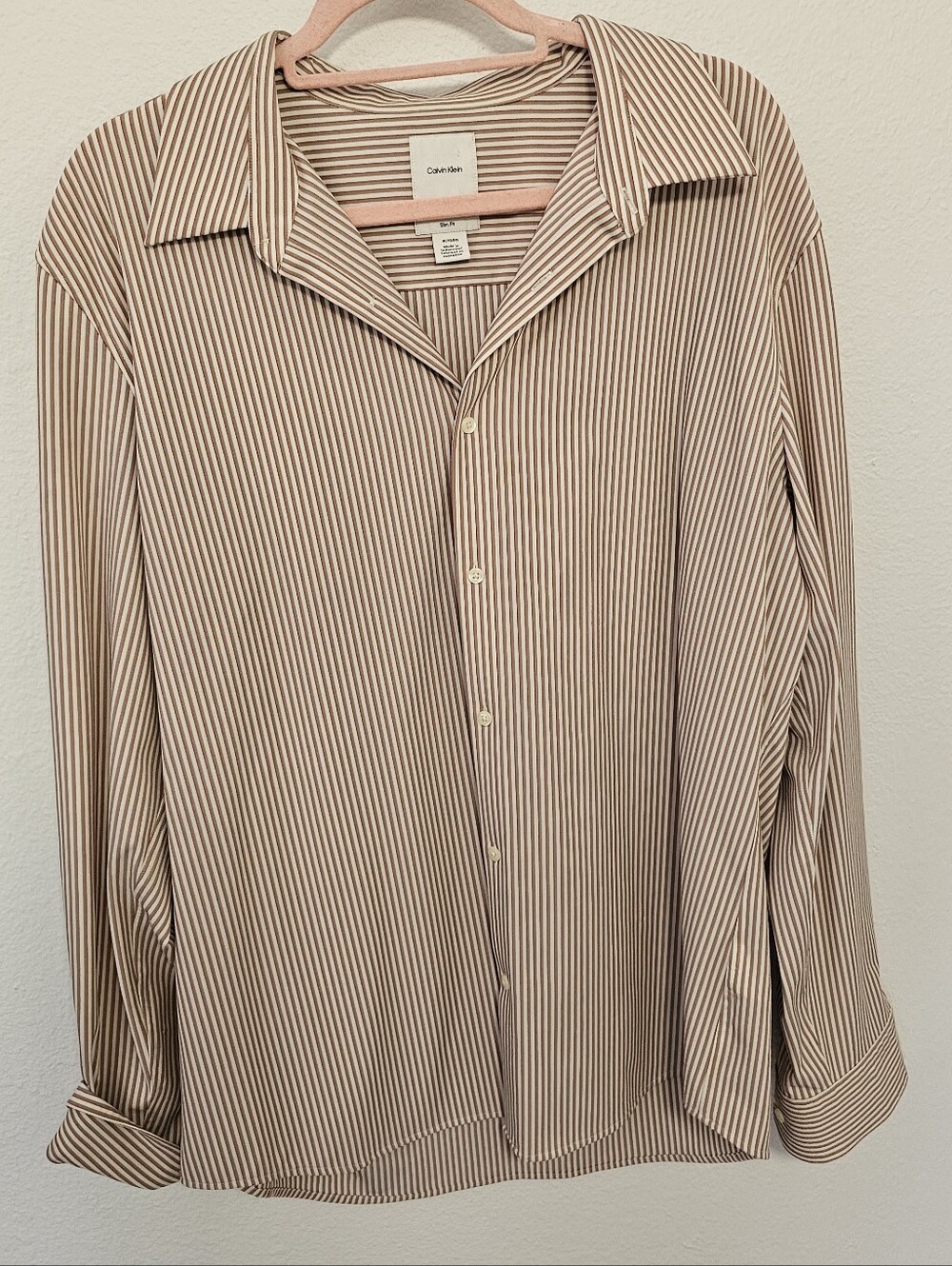 🤍 Calvin Klein Slim Fit Striped Button-Up Shirt – XL